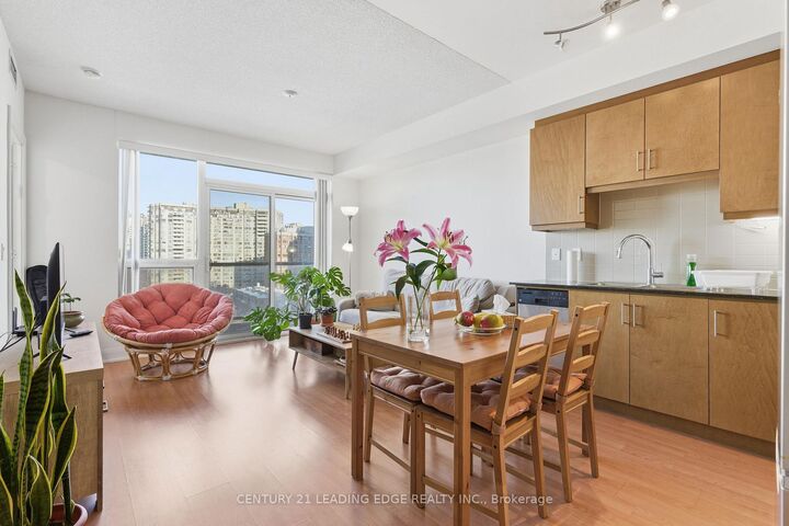Photo de la propriété: 68 Canterbury Place 1110 ON M2N 0H8