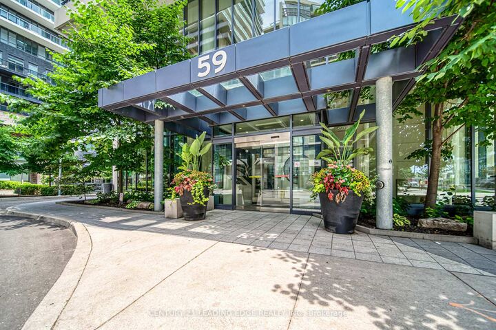 Photo de la propriété: 59 Annie Craig Drive 707 ON M8V 0C5