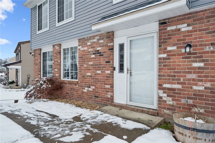 Property Photo: 123 Penn Crest Dr PA 15131