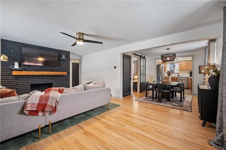 Property Photo: 1902 Worcester Drive PA 15243