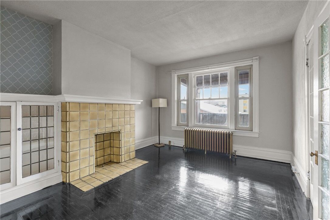 Property Photo:  5819 Station St 2A  PA 15206 