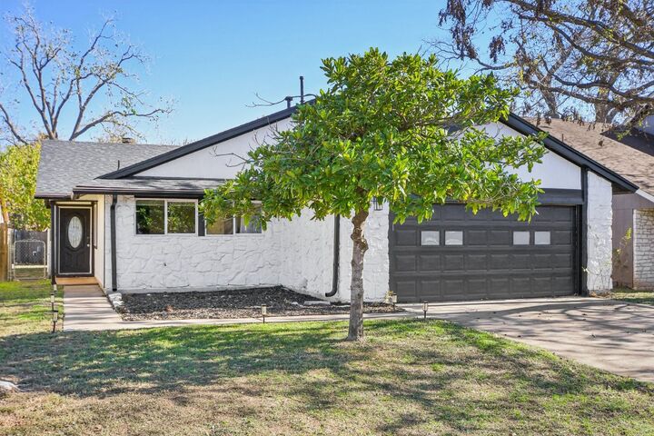 Property Photo:  12907 Water Mill Cove  TX 78729 