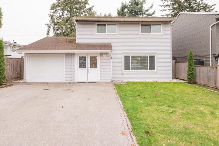 11586 Parkwood Place — photo 1