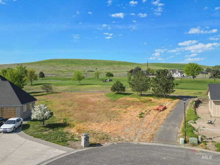 Property Photo: 3560 Quailridge Drive WA 99403