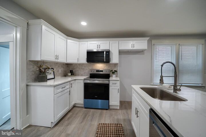 Property Photo: 346 Duke Street PA 17522