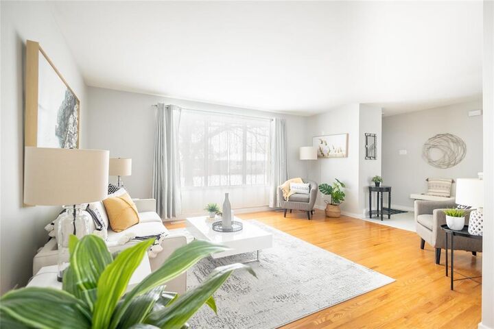 Photo de la propriété: 232 Allard Avenue MB R3K 0T5