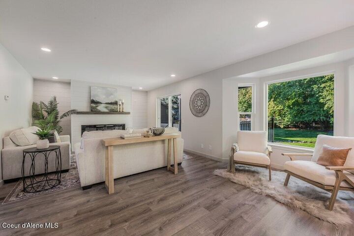 Property Photo:  3089 E Lake Forest Dr  ID 83835 