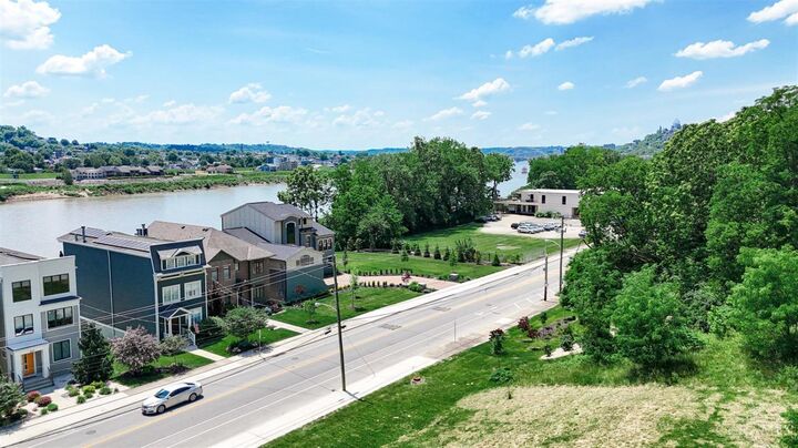 Property Photo:  1924 Riverside Drive  OH 45202 