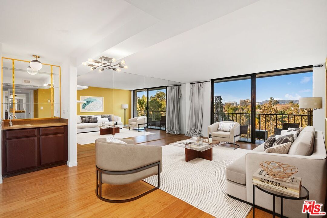 Property Photo: 10535 Wilshire Blvd CA 90024