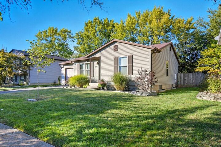 Property Photo: 5442 Westgrove Drive OH 43228