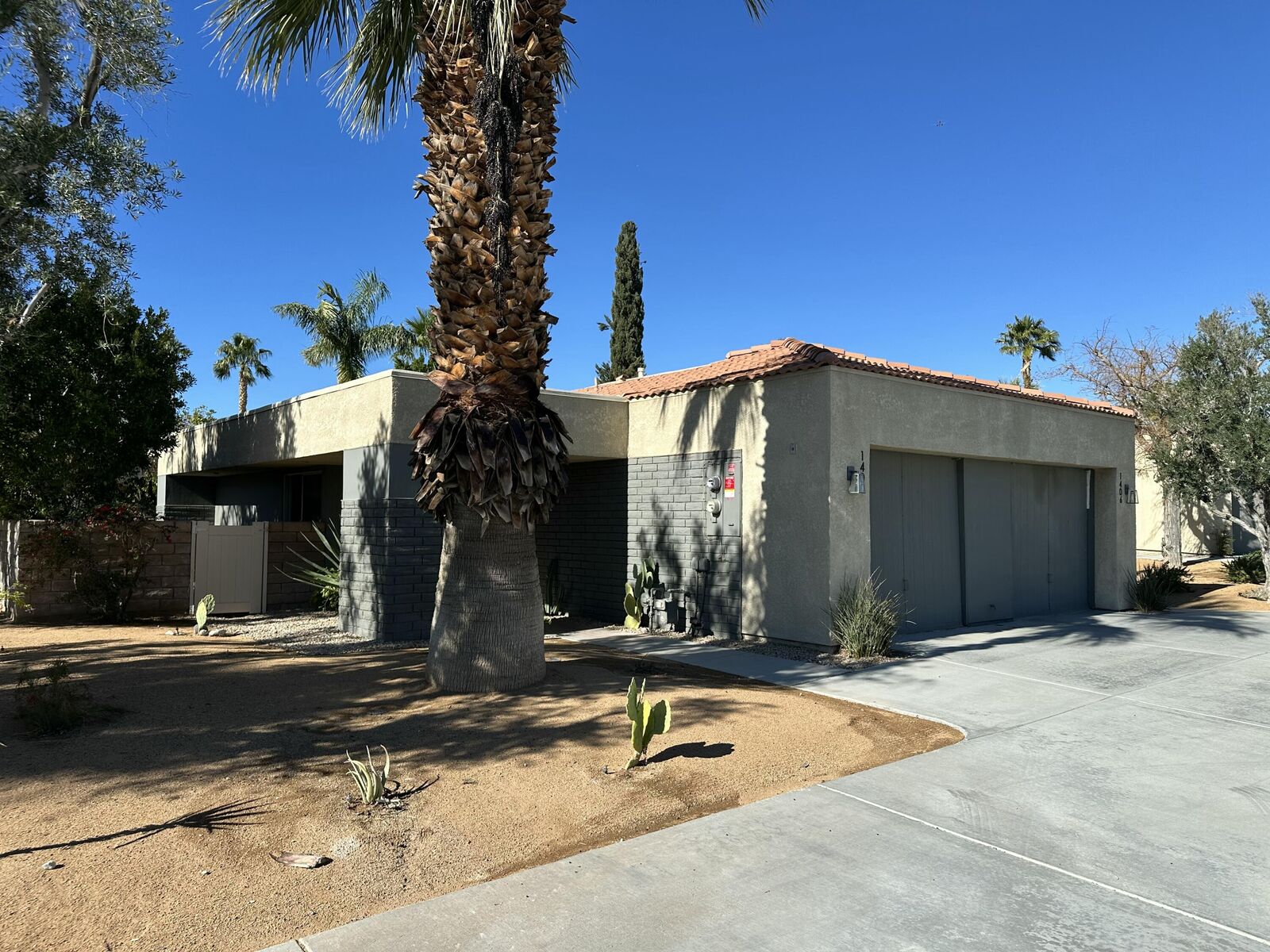 Property Photo:  1400 Sunflower Circle S  CA 92262 