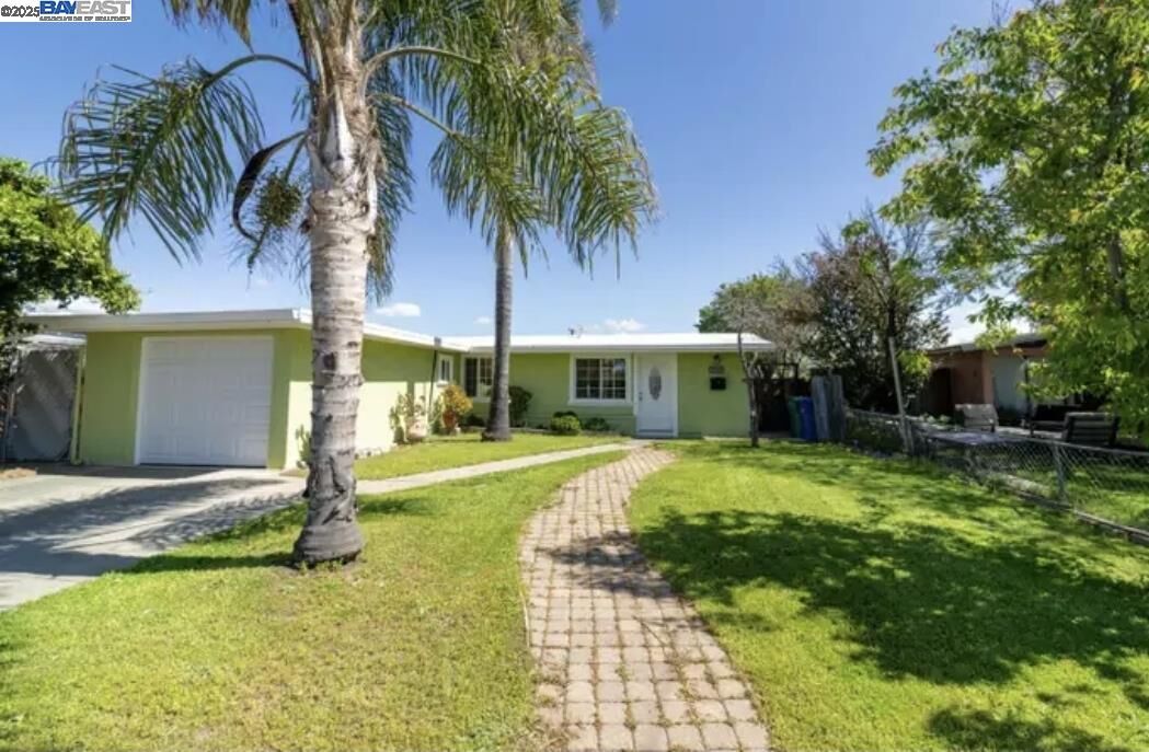 Property Photo: 27844 Miami Ave CA 94545