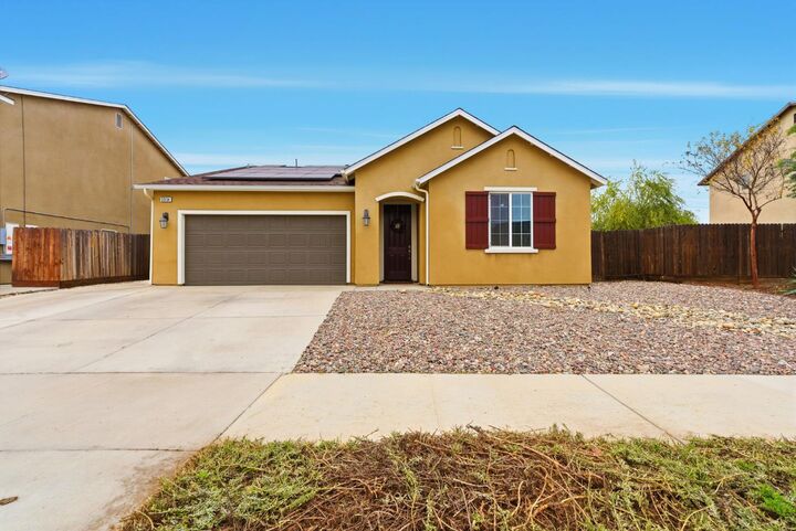 Property Photo: 3934 E College CA 93292