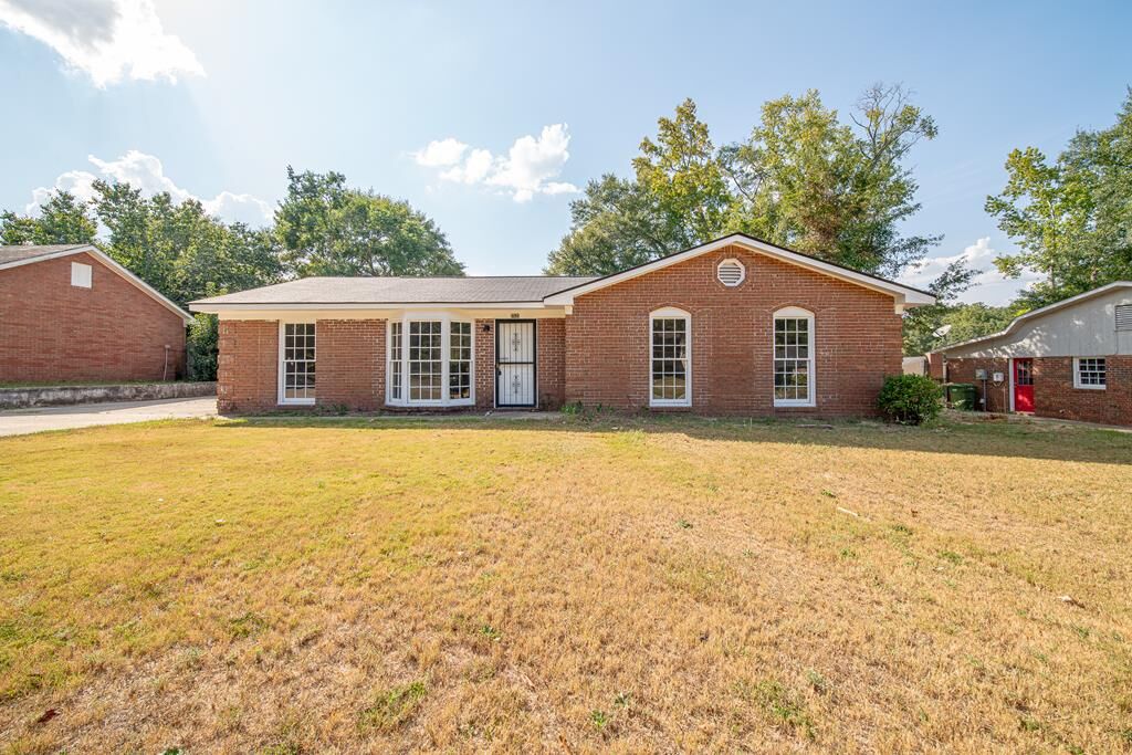 Property Photo:  2520 Harwich Circle  GA 31907 