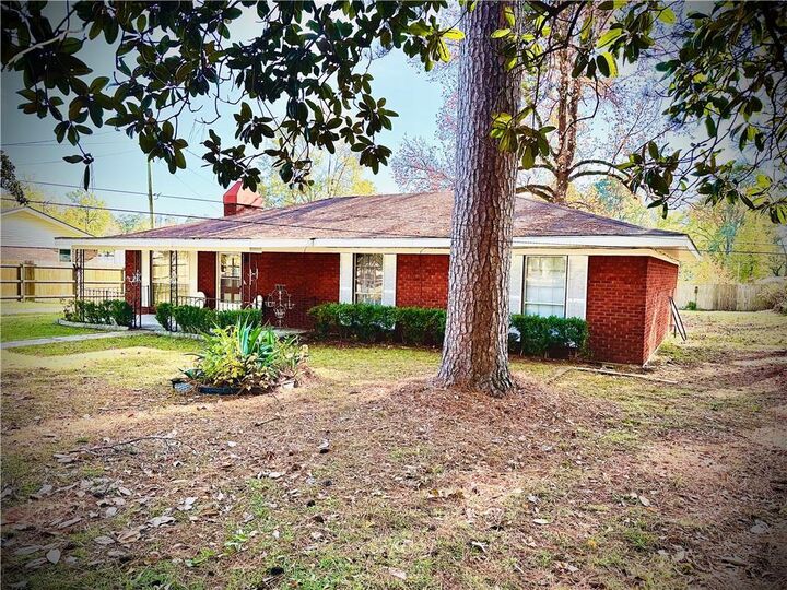 Property Photo:  109 Murrell Lane  LA 71405 