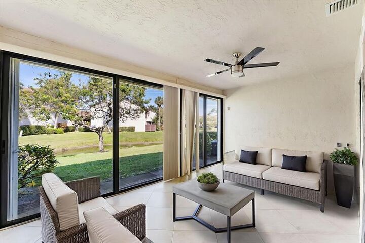 Property Photo:  3346 Carambola Cir S 2507  FL 33066 