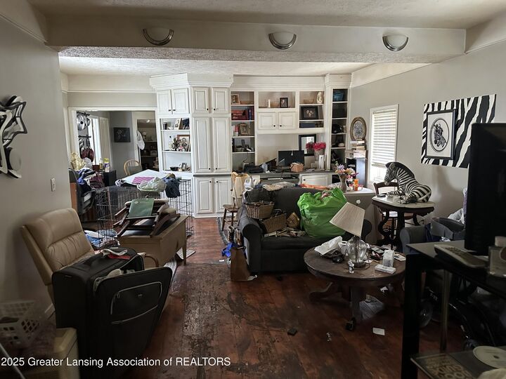 Property Photo: 226 N 8th Street MI 48912