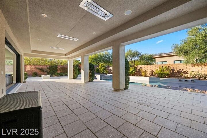 Property Photo: 36 Hunting Horn Drive NV 89135