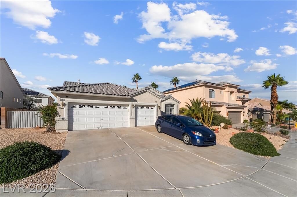 Property Photo: 7483 Forestdale Court NV 89120