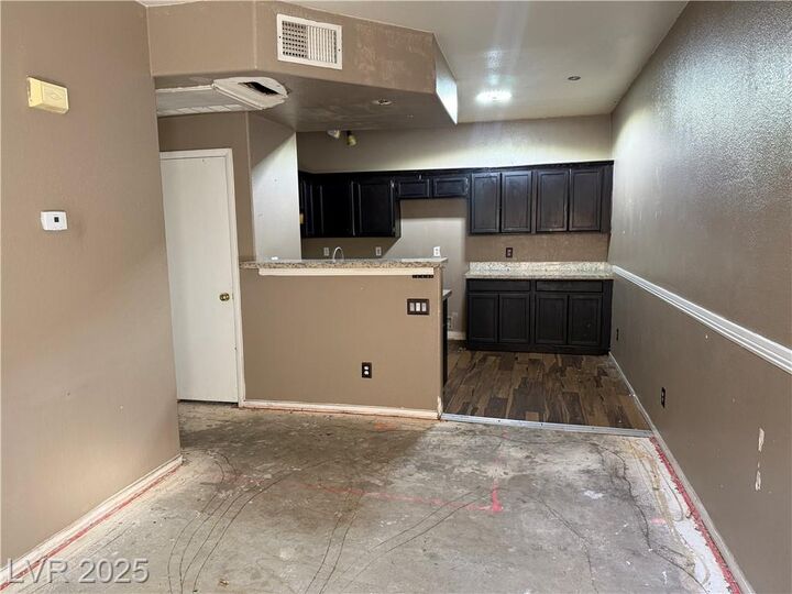 Property Photo: 2110 Los Feliz Street 1040 NV 89156