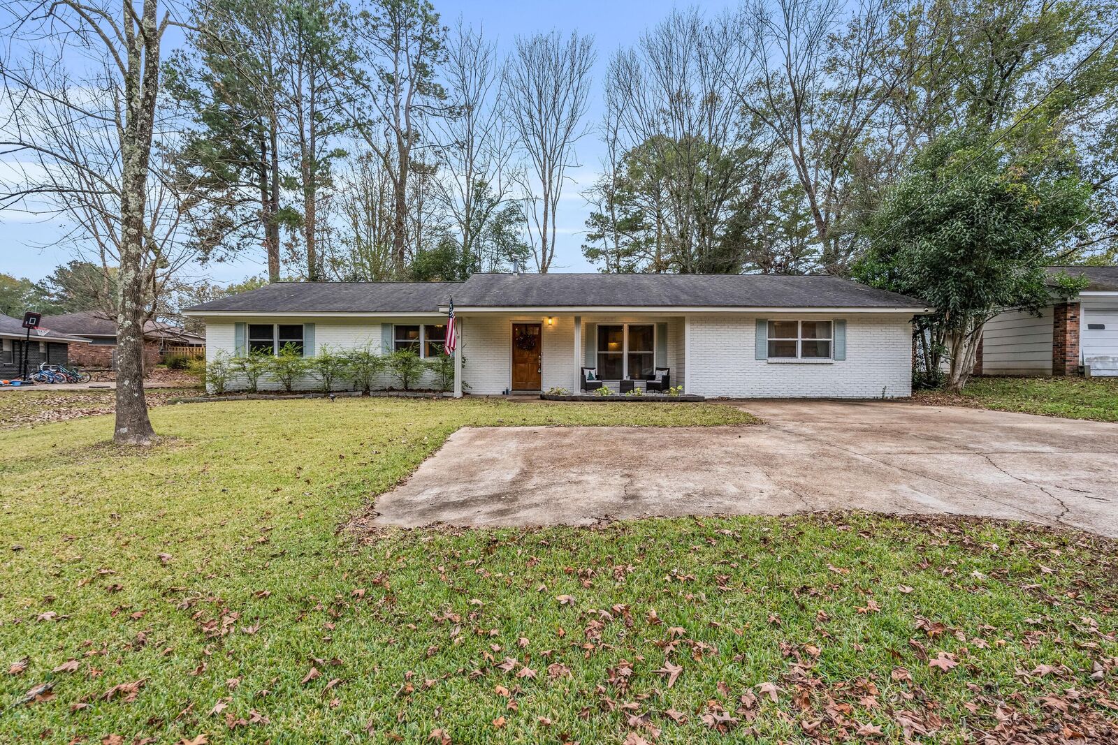 Property Photo: 2105 Plum Rd MS 39759