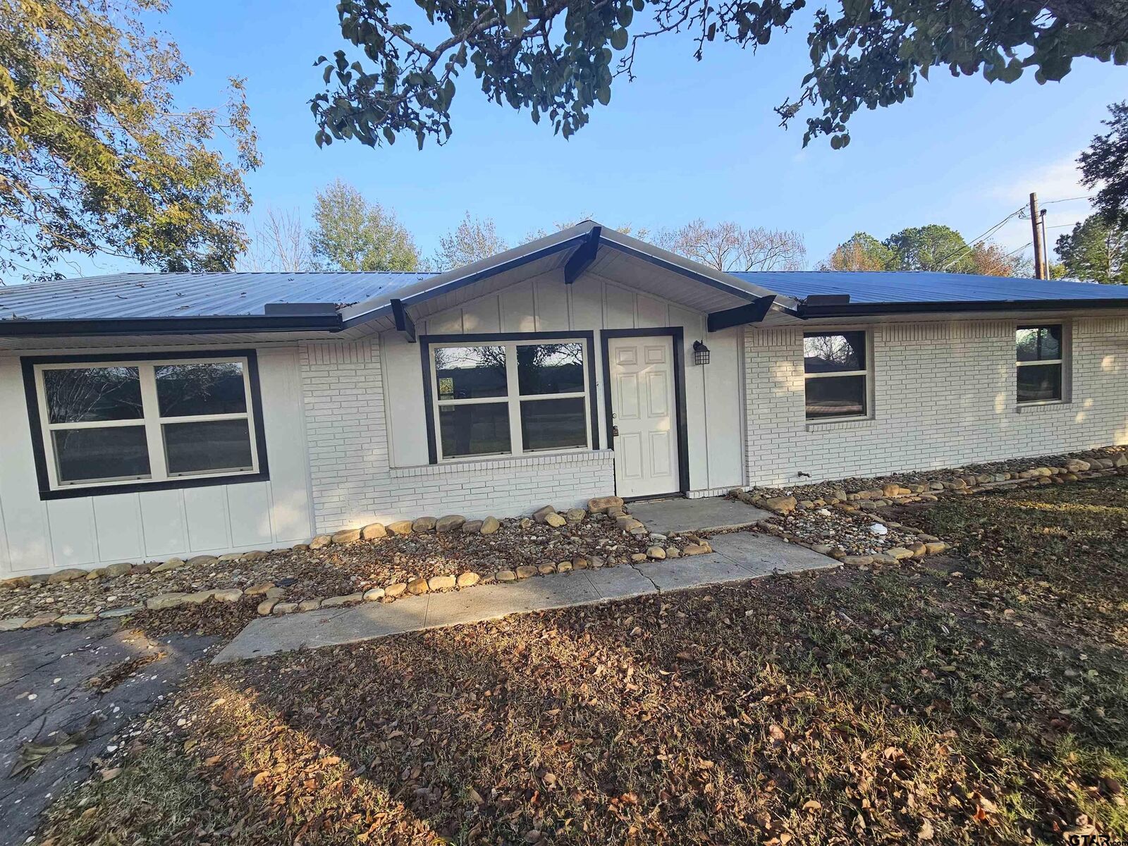 Property Photo:  109 Tomie  TX 75783 