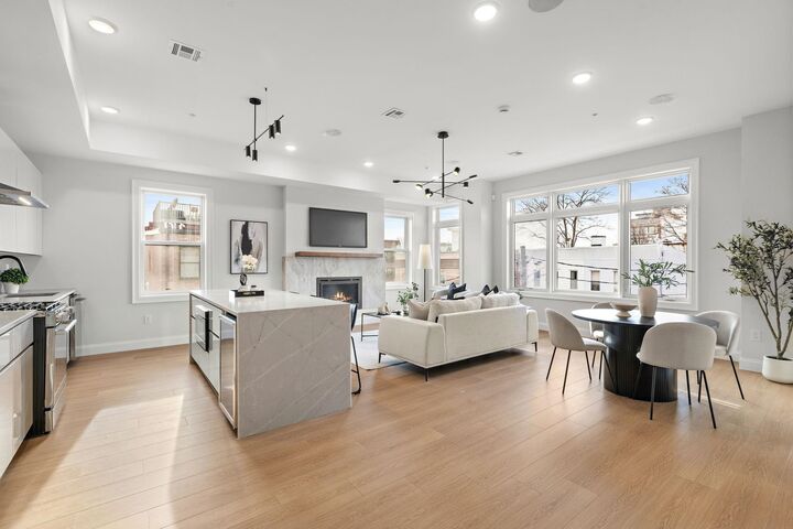 Property Photo:  192 Cambridge Ave 4  NJ 07307 