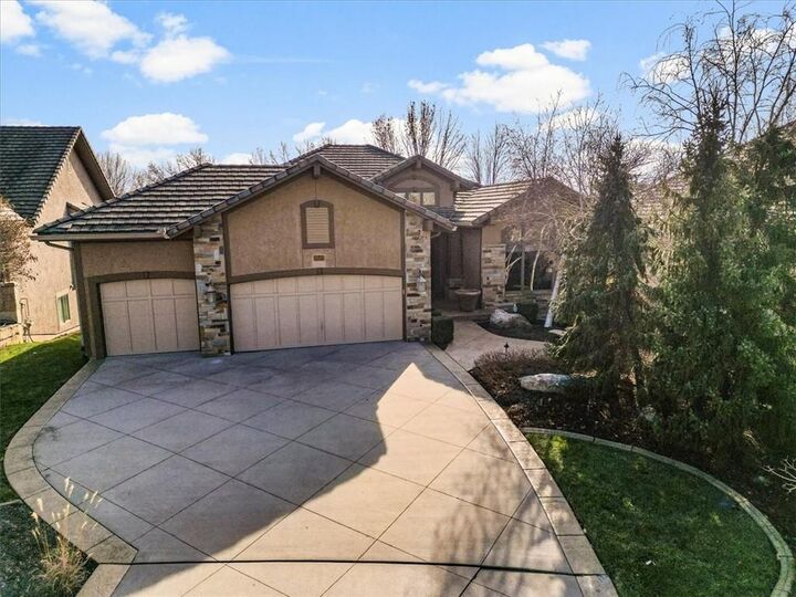 Property Photo:  26583 W 100th Place  KS 66061 