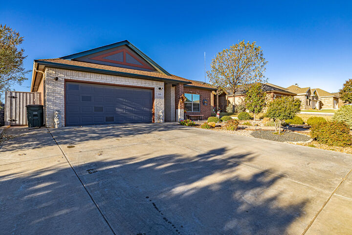 Property Photo: 2109 101st Street TX 79423