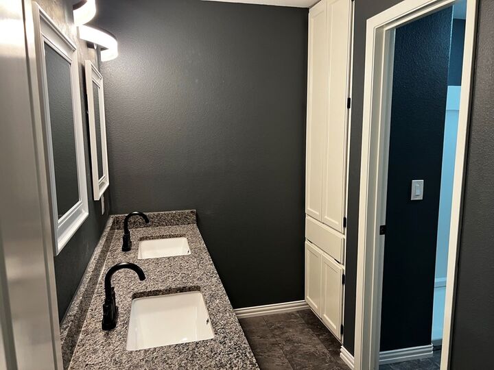 Property Photo: 5520 Champions Drive TX 75901