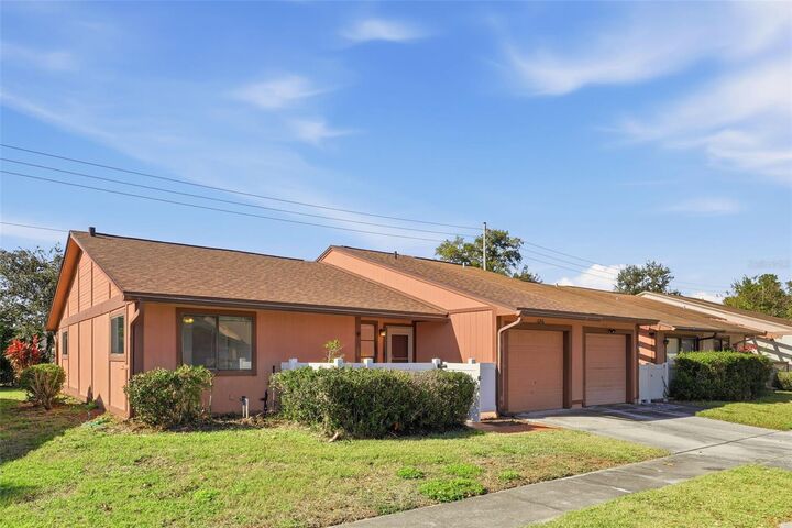 Property Photo: 1056 Soria Avenue FL 32807
