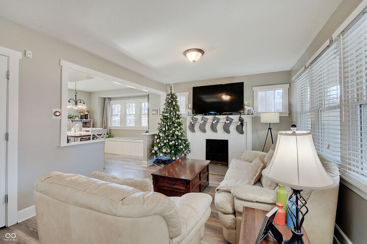 Property Photo: 611 E 30th Street IN 46205