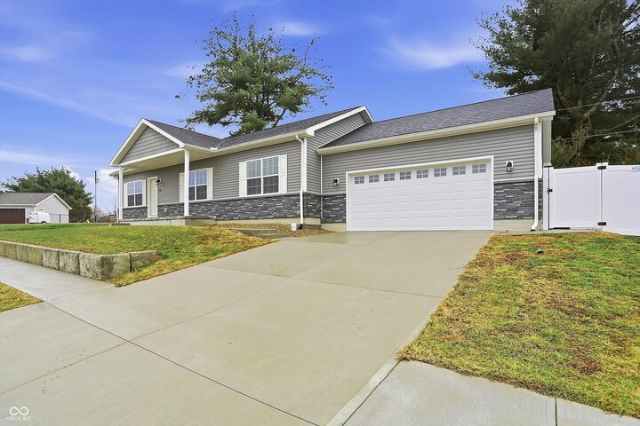 Property Photo: 10 Doe Creek Circle IN 46120