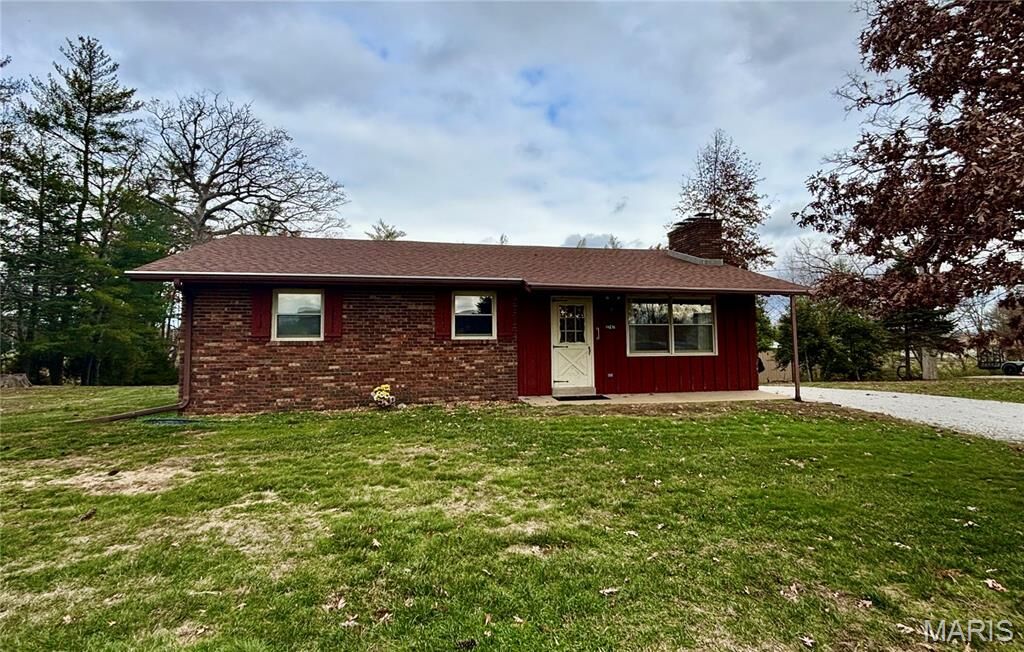 Property Photo: 5747 Sand Rock Road IL 62285