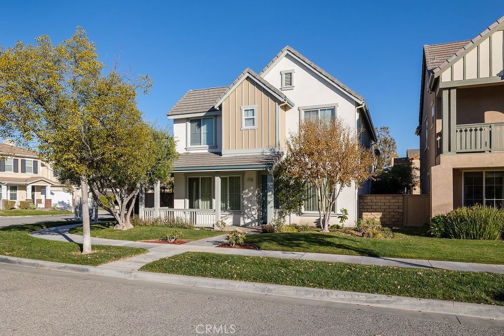 Property Photo:  24128 Willowbrooke Court  CA 91354 