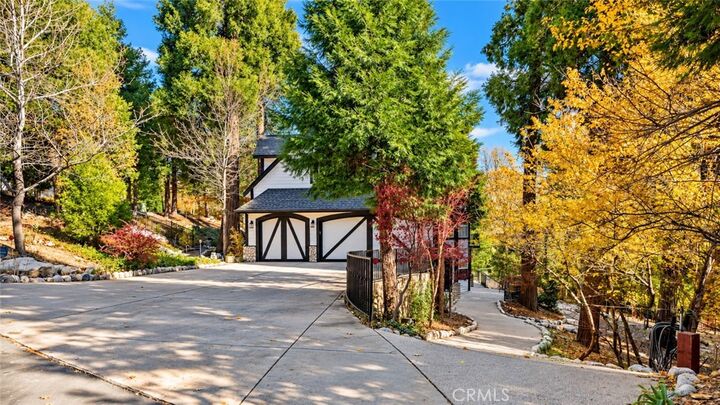 Property Photo:  267 Pheasant Run  CA 92352 