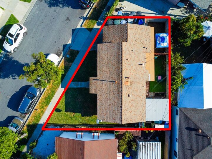 Property Photo:  4908 Jillson Street  CA 90040 