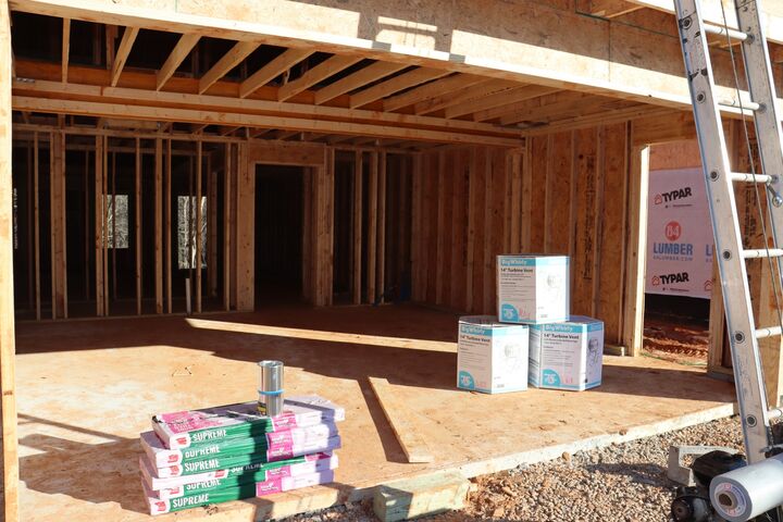 Property Photo: 609 Willow Park Dr TN 37043