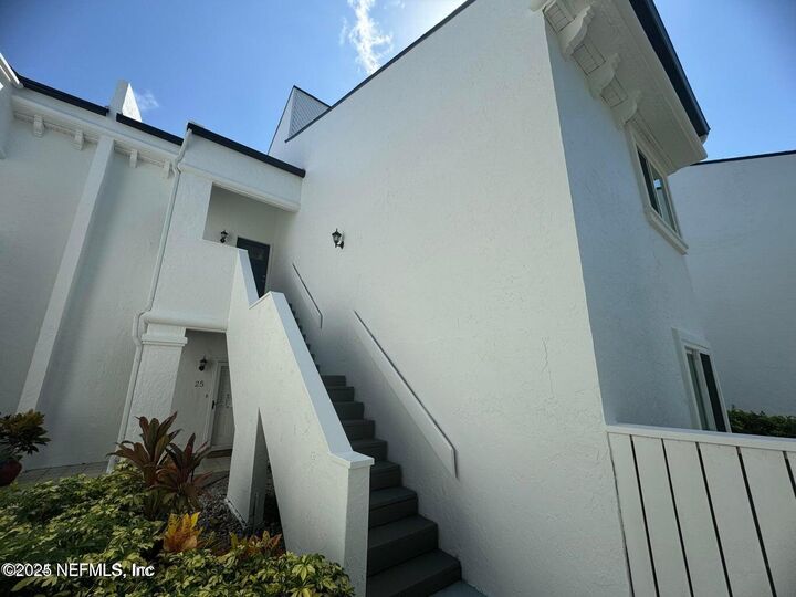 Property Photo: 24 Tifton Way S FL 32082