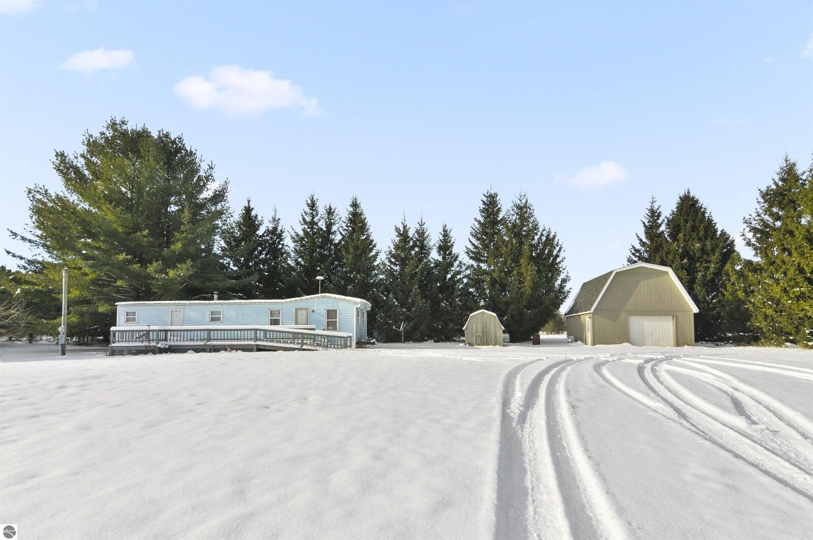 Property Photo: 885 N 7 Mile Road MI 49651