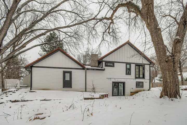 Property Photo:  888 Dakota Avenue  MN 55356 