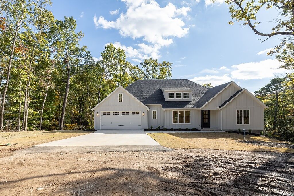 Property Photo:  9 Cockerham Lane  AR 72714 