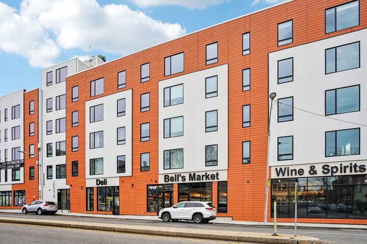 Property Photo:  256 Dorchester Street 303  MA 02127 