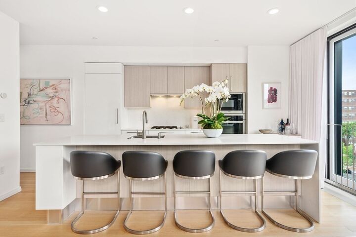 Property Photo: 7 E. Springfield 5B MA 02118