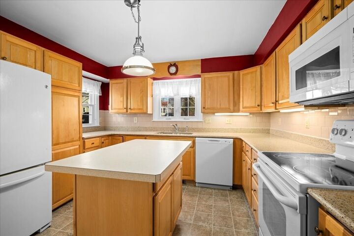 Property Photo: 1 Ashcroft St MA 01501