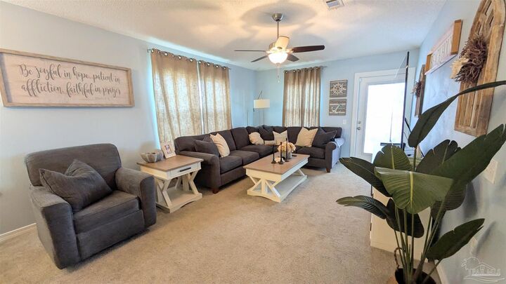 Property Photo: 3079 Flintlock Dr FL 32526