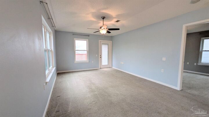 Property Photo: 3079 Flintlock Dr FL 32526