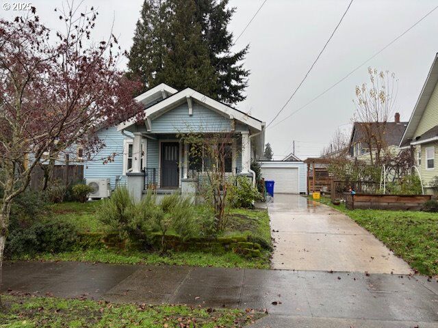 Property Photo: 7521 N Jersey St OR 97203