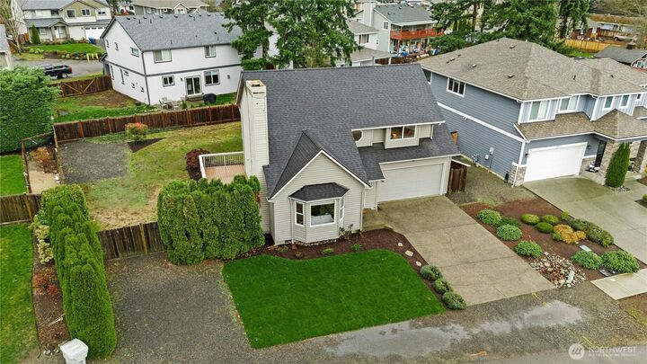 Property Photo:  4914 SE 2nd Street  WA 98059 