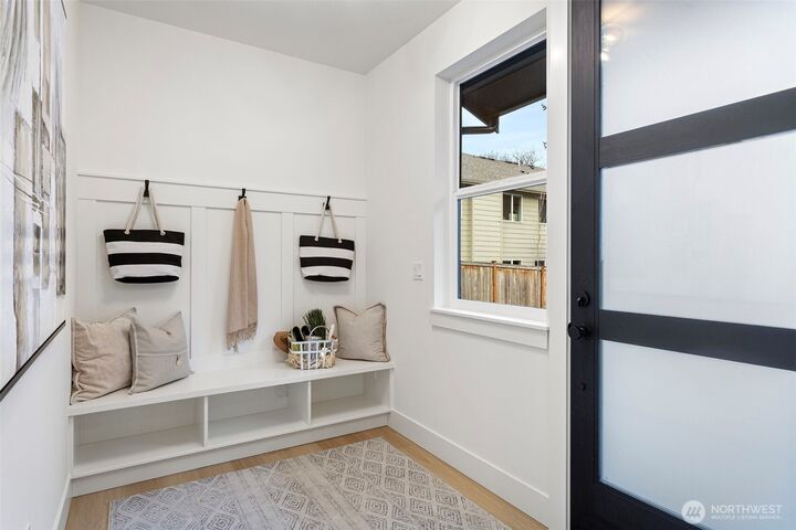 Property Photo: 9513 132nd Avenue NE WA 98033